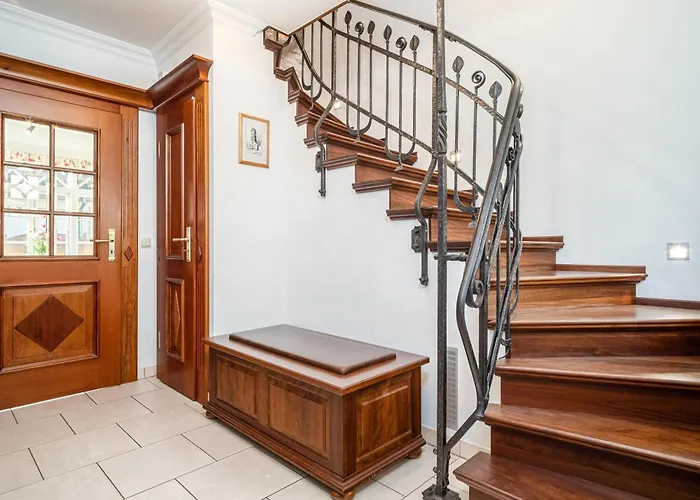 Haus Brise 펜션 징스트